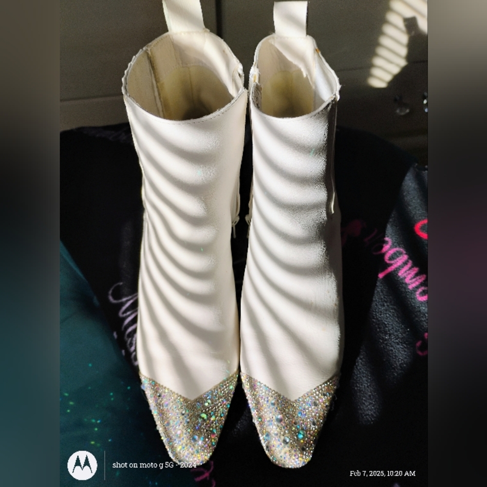 Booties - Picture 2 of 6